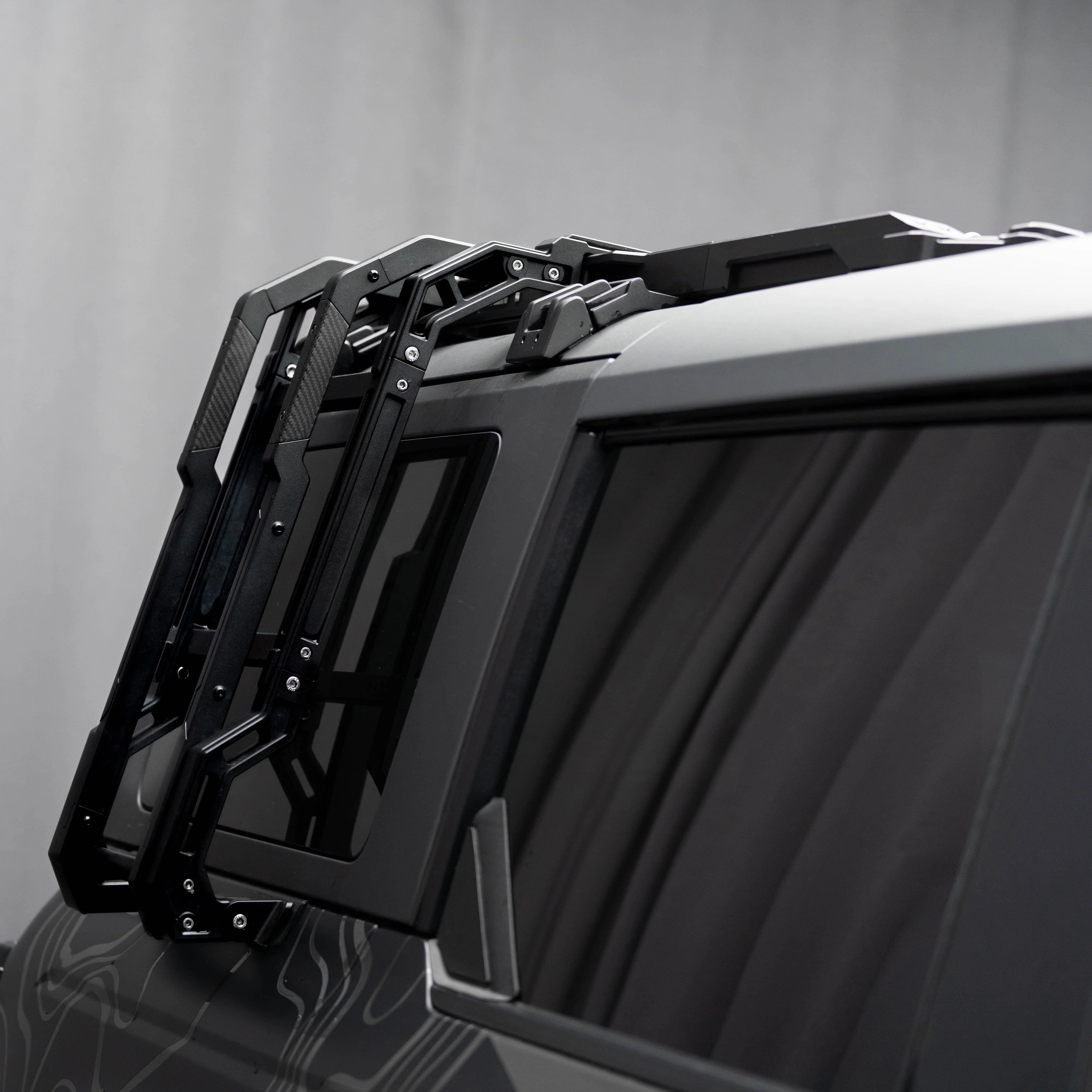 Raptor Offroad Sports SUV Side Access Aluminum Exterior Accessory Luxury Design Luggage Rack Ladder